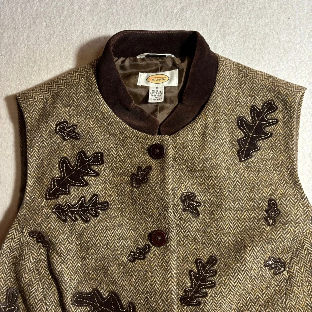 Talbots Womens Vest Tan Brown Herringbone Oak Leaf Applique Button Front Size S‎ - Picture 2 of 10